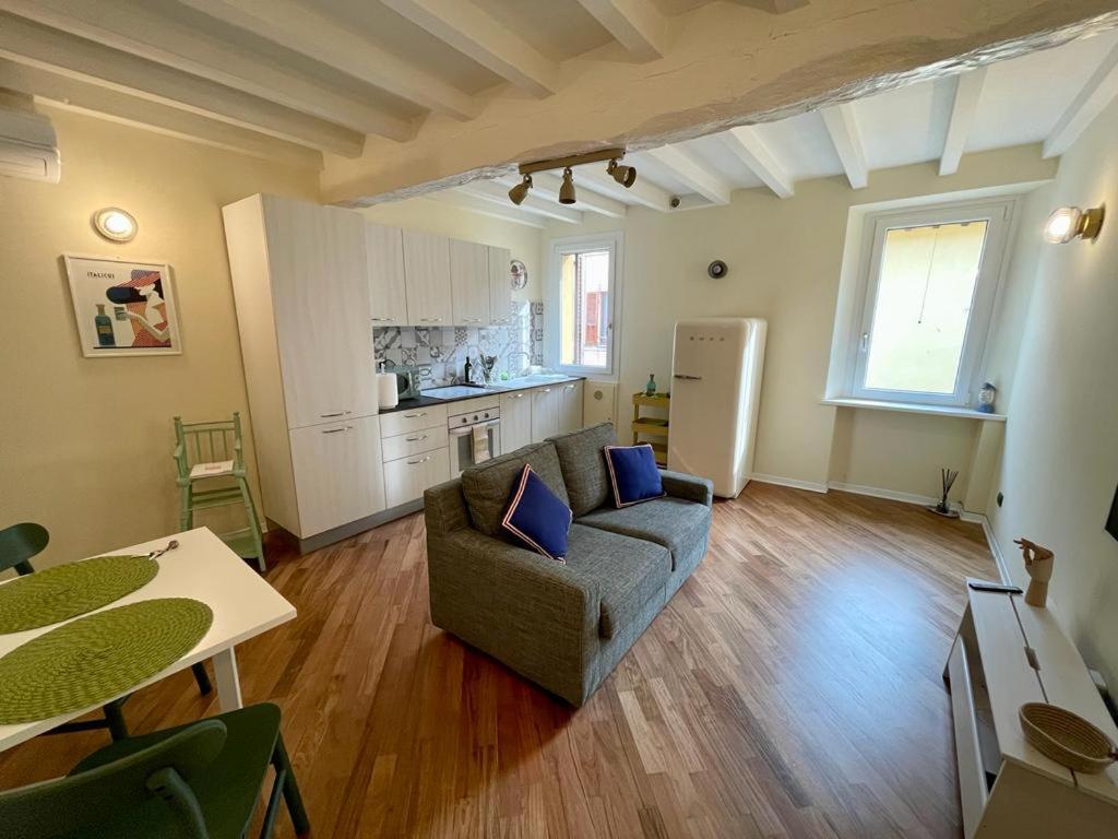 Buro Nel Borgo Apartment Parma Exterior photo